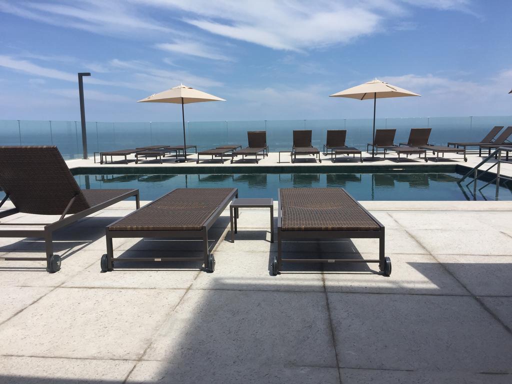 Windsor Marapendi Hotel Ρίο ντε Τζανέιρο Εξωτερικό φωτογραφία Rooftop pool at the Ritz-Carlton, San Francisco